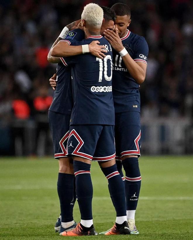 kaiyun中国官方网站转折点犹他爵士强势反弹，法甲窗口期攻防权衡，话题不断，年轻球员得到机会的简单介绍